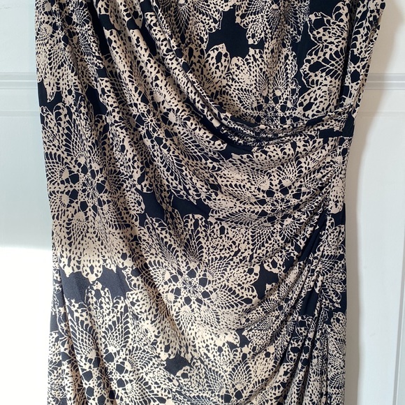 Connected 8 tan black lace dress Faux wrap cinched waist slimming split - Picture 4 of 11